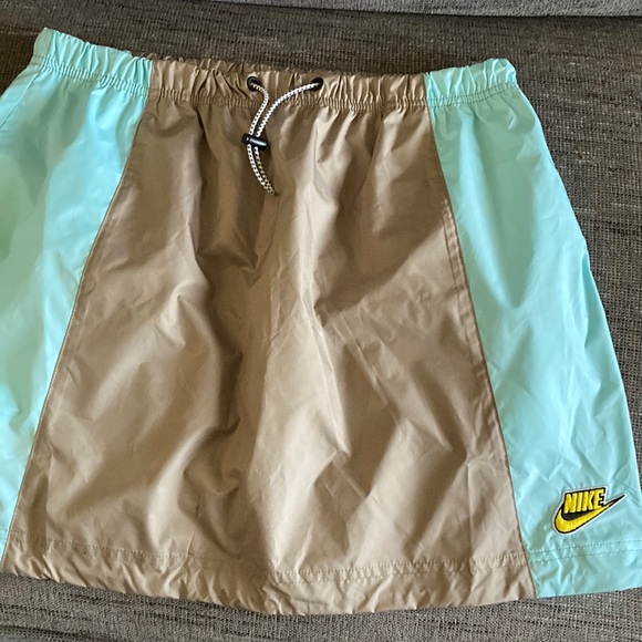 NWT Nike Icon Clash Colorblock Parachute Nylon Bungee Skirt M - Picture 2 of 7